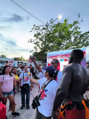 A post by @a_k_da_don on TikTok caption: 7'2 bodybuilder walk in public in the philippines 🇵🇭 #fyp #confidence #xyzcba #melanin #gymnastics #philippines #blackpanther 