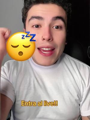A post by @jorgesalazaryt on TikTok caption: Entra al live!! Cuál otro nombre me pongo ? ✍️👚