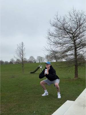 A post by @duncantromp on TikTok caption: Vergeet jij ook niet te hydrateren @MARIJN KUIPERS? @CeraVe #advertentie #CeraVeNL #faceitlikeaderm