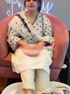 A post by @silntgirl0official on TikTok caption: Sialkot best salon 💇‍♀️ @Glamgallery Byhira 