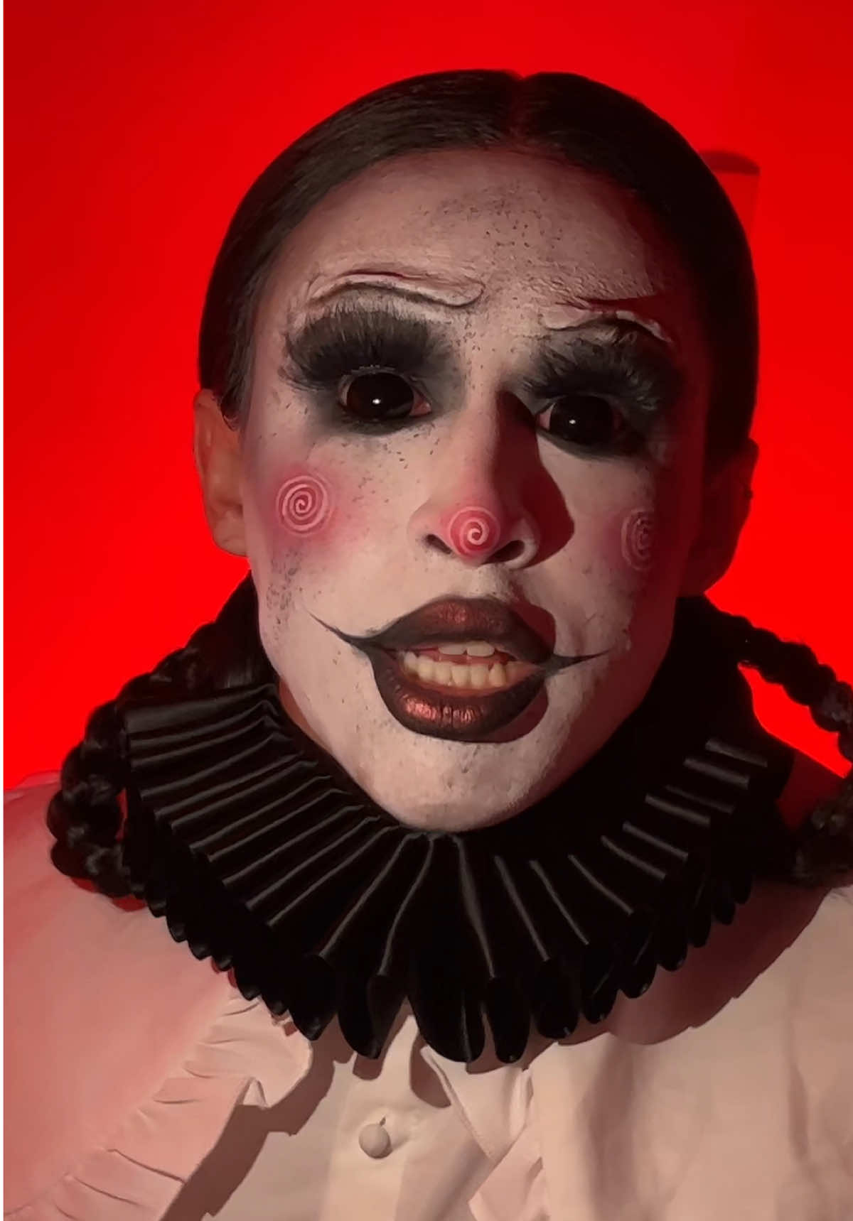 A post by @rafaelsantos on TikTok caption: saudade dessa trend😭