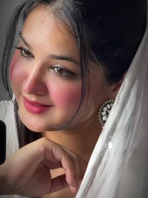 A post by @sapphire12325_official on TikTok caption: #eidmubarak #sapphire12325 #fyp #music 