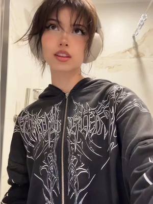 A post by @sanymaaa on TikTok caption: @Breathedivinity DROPPEDDD, order with code “NYM” for a discount :) #gym