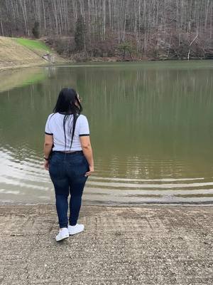 A post by @alexa_j15 on TikTok caption: #ese cuerpito 🥰😎