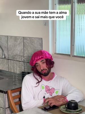 A post by @thallyssonsb on TikTok caption: Que horas que chega a época do crochê? :) 