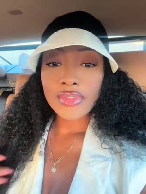 A post by @sheaintlexx_ on TikTok caption: Where tf the function?! 😂 #foryoupage #fyp #blackgirllivingindubai #livingabroad #leavingamerica 