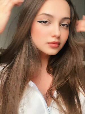 A post by @evelinaavaa on TikTok