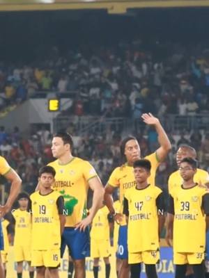 A post by @ronaldinho on TikTok caption: Thanks India!!!! 🇮🇳🇮🇳🇮🇳 #ronaldinho #indiatiktok #chennai