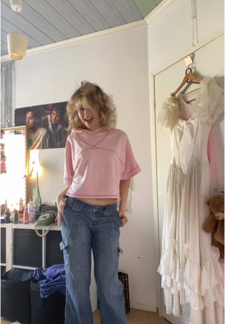A post by @ainomagdalena on TikTok