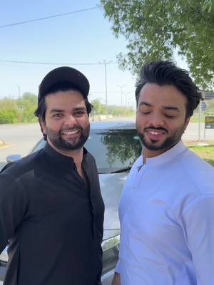 A post by @yaseenmalak7 on TikTok caption: Comment ki uliky shaba 🤭 #yaseenmalak #okboys #foryou #yaseenmalakrestaurant @Ubikhan101 