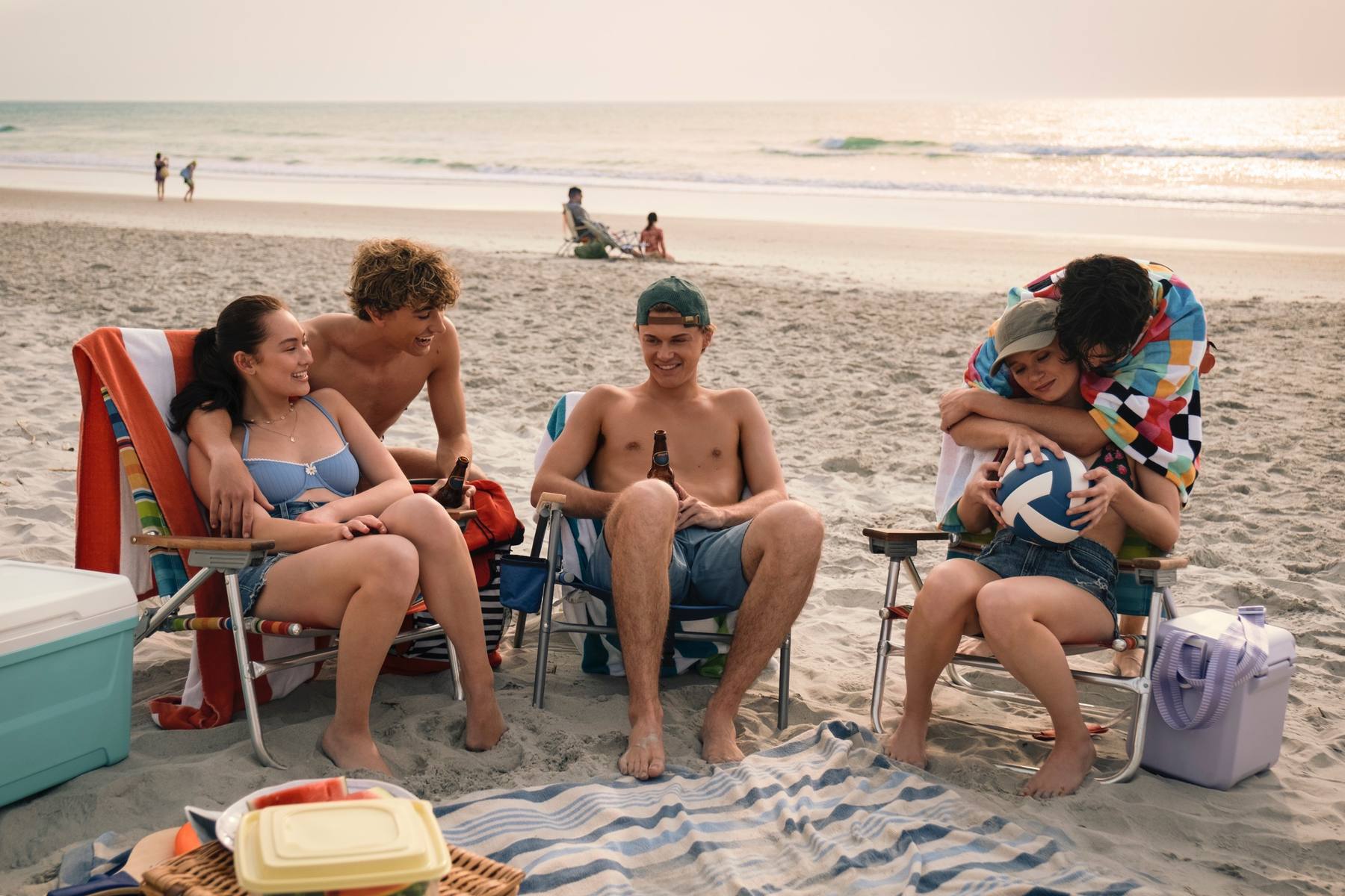 A post by @jennyhan on TikTok caption: First look at Season 3 of The Summer I Turned Pretty! It’s all happening! #thesummeriturnedpretty #lolatung #chrisbriney #gavincasalegno #tsitp 