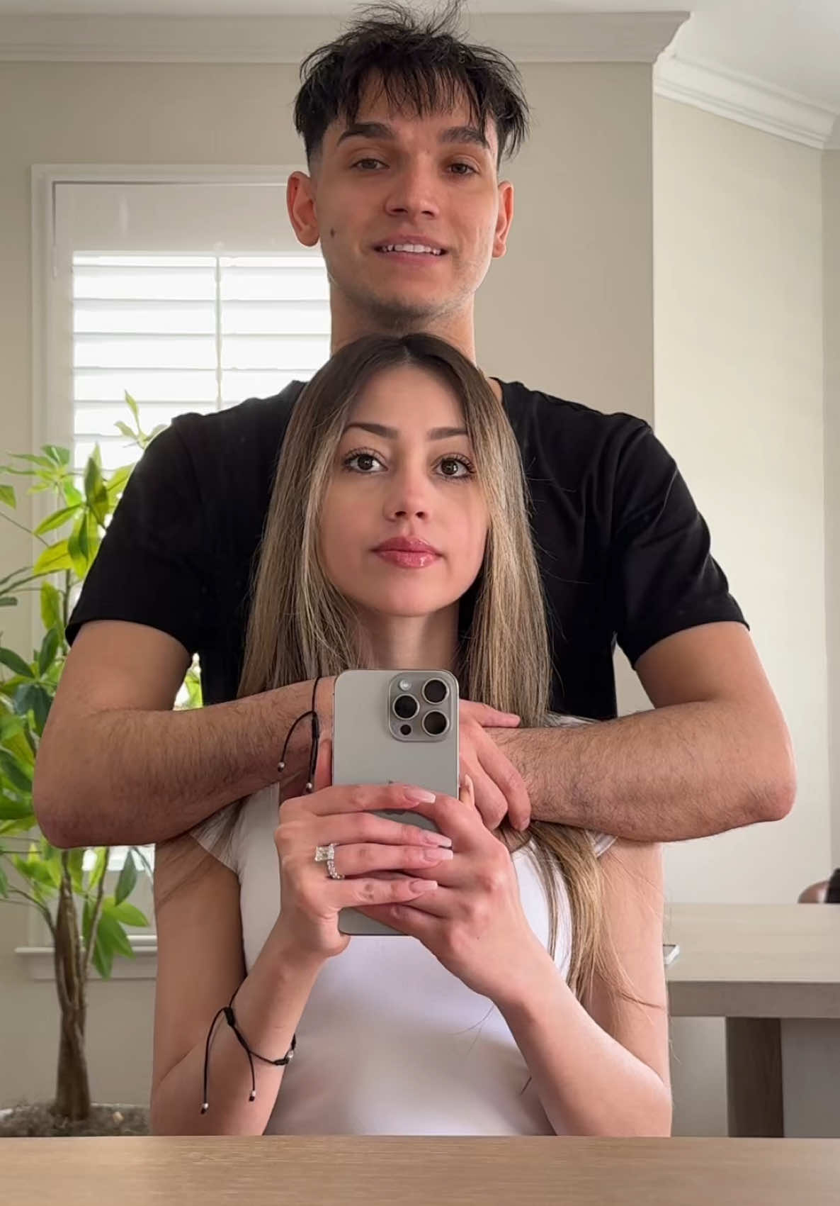 A post by @ivanitaalomeli on TikTok caption: ❤️