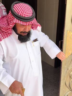 A post by @ii94a on TikTok caption: دعواتكم لأبوي بالصحة والعافية #طارق_العمري 