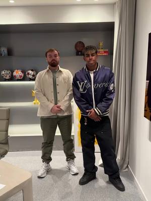 A post by @ibaillanos on TikTok caption: Duo absolutamente histórico.