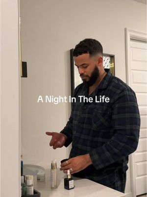 A post by @desmondthechef on TikTok caption: Kids leaving drawers open, bedside service, and a foot slap are just a few things that are quite normal for me😂