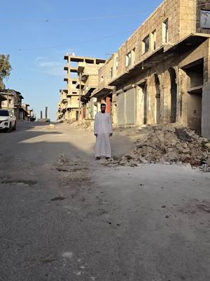 A post by @jamil_alhasan on TikTok caption: شوية ترميم للمساجد والمدارس في كفرنبل كفيلة بإعادة مئات العوائل من المخيمات