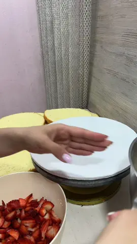 A post by @dinagog on TikTok caption: Մերսի շատ🫠🥹Կսպասեմ 1/10 գնահատեք😍