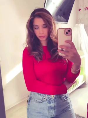 A post by @naciye_2209 on TikTok caption: #fyp 