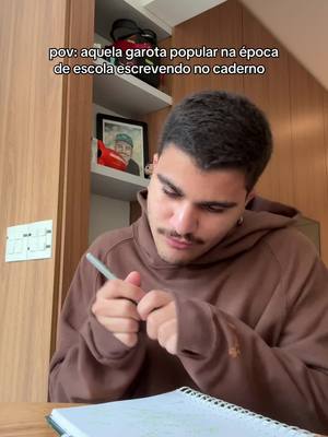 A post by @laactea on TikTok caption: do nd me veio isso na cabeça 
