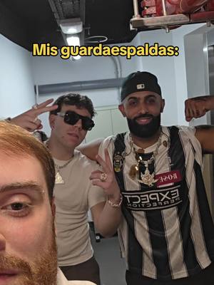 A post by @ibaillanos on TikTok caption: Mis hombres de seguridad