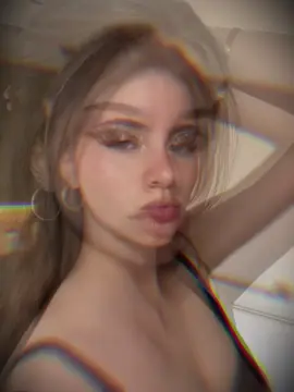 A post by @modelscut on TikTok caption: #CapCut 