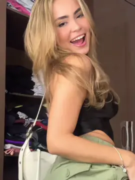 A post by @modelscut on TikTok caption: #CapCut 