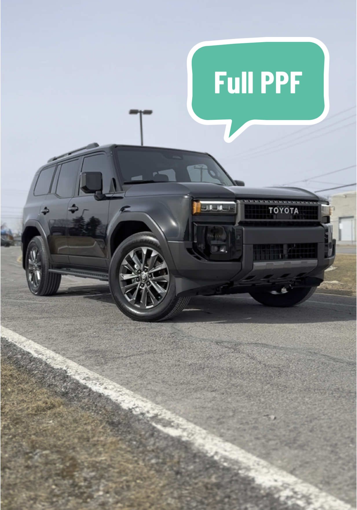 A post by @labautodetail on TikTok caption: Toute une transformation sur un véhicule NEUF ?! @XPEL @PPFSolution #labautodetail #detailing #nettoyage #fyp #toyota #ppf 