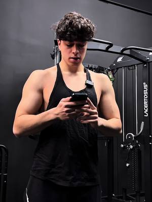 A post by @nacciflex on TikTok