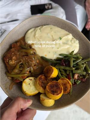 A post by @desmondthechef on TikTok caption: Plot twist at the end😂