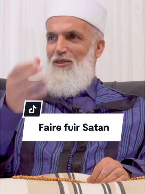A post by @marocspirituel on TikTok caption: Satan s’enfuit par Sheikh Abdul Aziz Al-Amghari  📿 des assises de dhikr sont organisées partout en France et à l’étranger.  Ces assises hebdomadaires invitent à la connaissance, et au souvenir d’ALLAH. Pour y participer, inscris-toi dans le lien disponible dans notre profil 👉 #fyp #islam #allah #abdulazizalamghari #spiritualité #dhikr #cheikh #marocspirituel