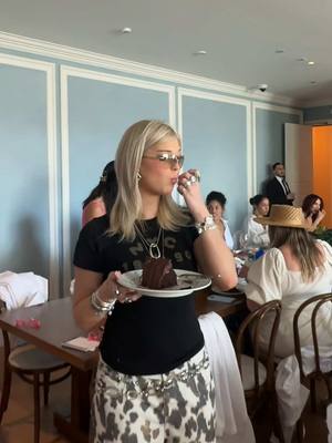 A post by @lorengray on TikTok caption: accidentally wore my jorts to an influencer event rlly missed the sundays best at brunch memo 