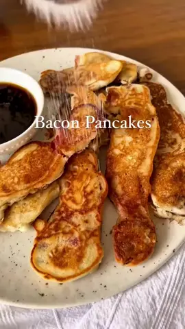 A post by @brutacocina on TikTok caption: PROBANDO RECETAS VIRALES  Hoy: Pancake Bacon (o panqueque con panceta). ¿Comerías esto? SEGUIME PARA MÁS… Una nueva receta que me pasaron para probar si realmente queda híbrido: No gastes tiempo, no gastes plata. Mirá estos videos probando recetas virales #RecetasVirales #FoodHack #CocinaRápida #DesayunoCreativo  #foodporn 