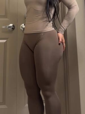 A post by @ms.dumplingg on TikTok caption: Soft sculpt collection @Gymshark code:ANNALY10 dropping tomorrow 04/03 🫶🏽 #gymtok #gym #gymshark #ad 