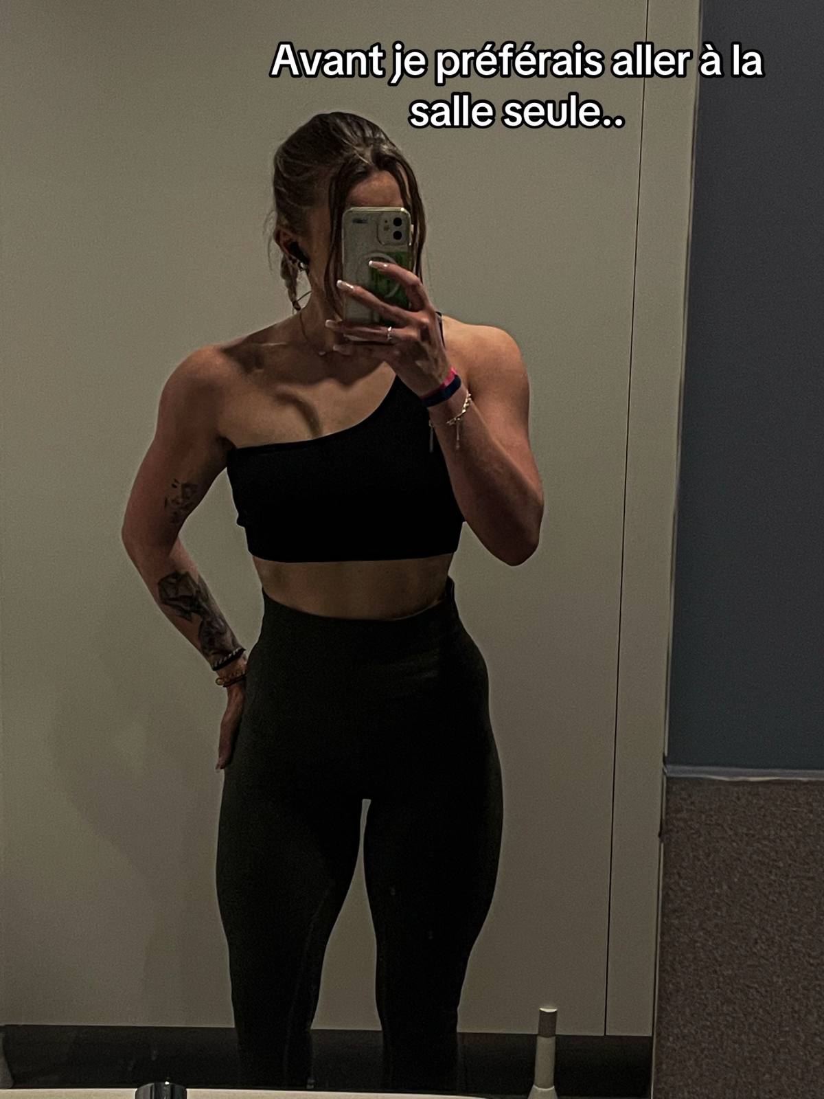 A post by @_ocexne__ on TikTok caption: 🫶🏼 #gymtok #pourtoi #motivation 