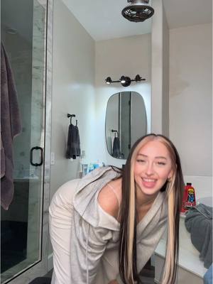 A post by @ivyball0 on TikTok caption: #fyp #foryou #foryoupage