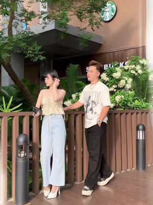 A post by @lim.kimseng on TikTok caption: #CapCut ដឹងនៅក្មេងធំ😆@Lida 🦖 