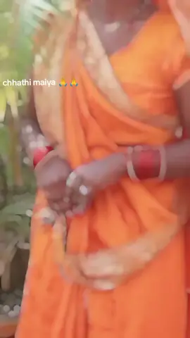 A post by @kajalkm2 on TikTok caption: #jay chhati maiya 🙏🙏🙏🙏🙏#kajal mandal 2 