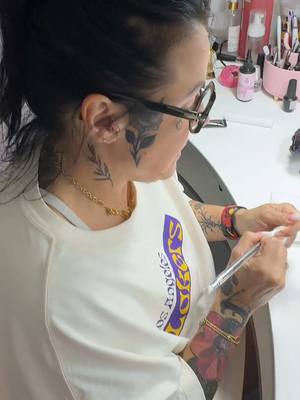 A post by @thewalkinkdead_life on TikTok caption: Je suis devenu expert 😂 @@𝑻𝒉𝒆𝑾𝒂𝒍𝒌𝑰𝒏𝒌𝑴𝒖𝒎 ##humour##ongle