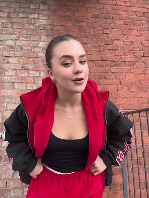 A post by @katushaadushkina on TikTok caption: ну делали же раньше блогеры музло…🥹