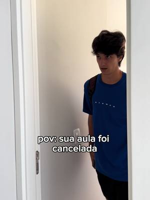 A post by @matheus_theodoro on TikTok caption: só eu assim? ✌️
