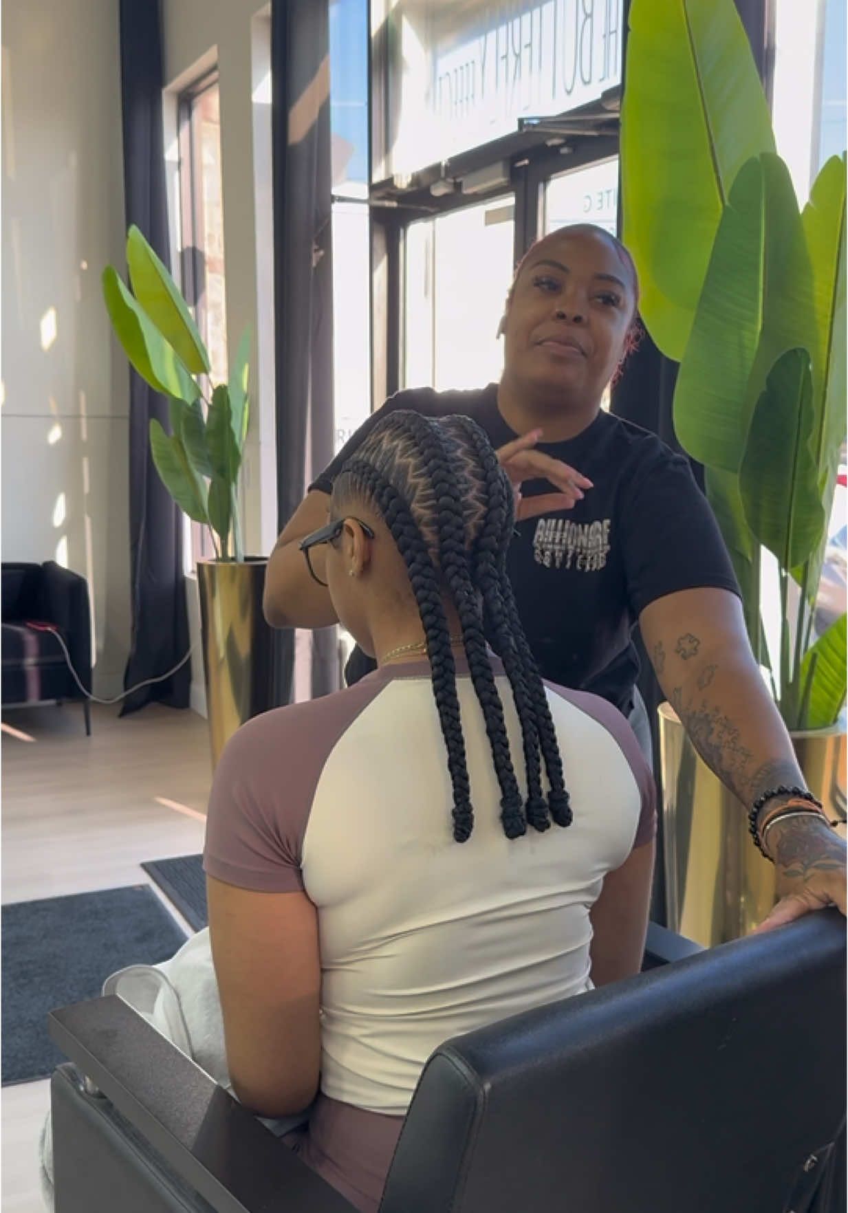 A post by @hairthejayway on TikTok caption: Save this & show it to your braider 🥰 #fyp #viral