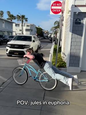 A post by @collinskey on TikTok caption: #fyp @seihooprea 