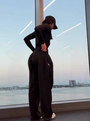A post by @elenachristine_s on TikTok caption: 🗣️ @Gymshark 