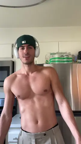 A post by @willyumgregory on TikTok caption: 20 more lbs to go 😤