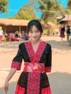 A post by @thinu308 on TikTok caption: Ảo chứ chả thay đổi mấy😅#thinuk4 #nulazy @Nu Lazy💜 