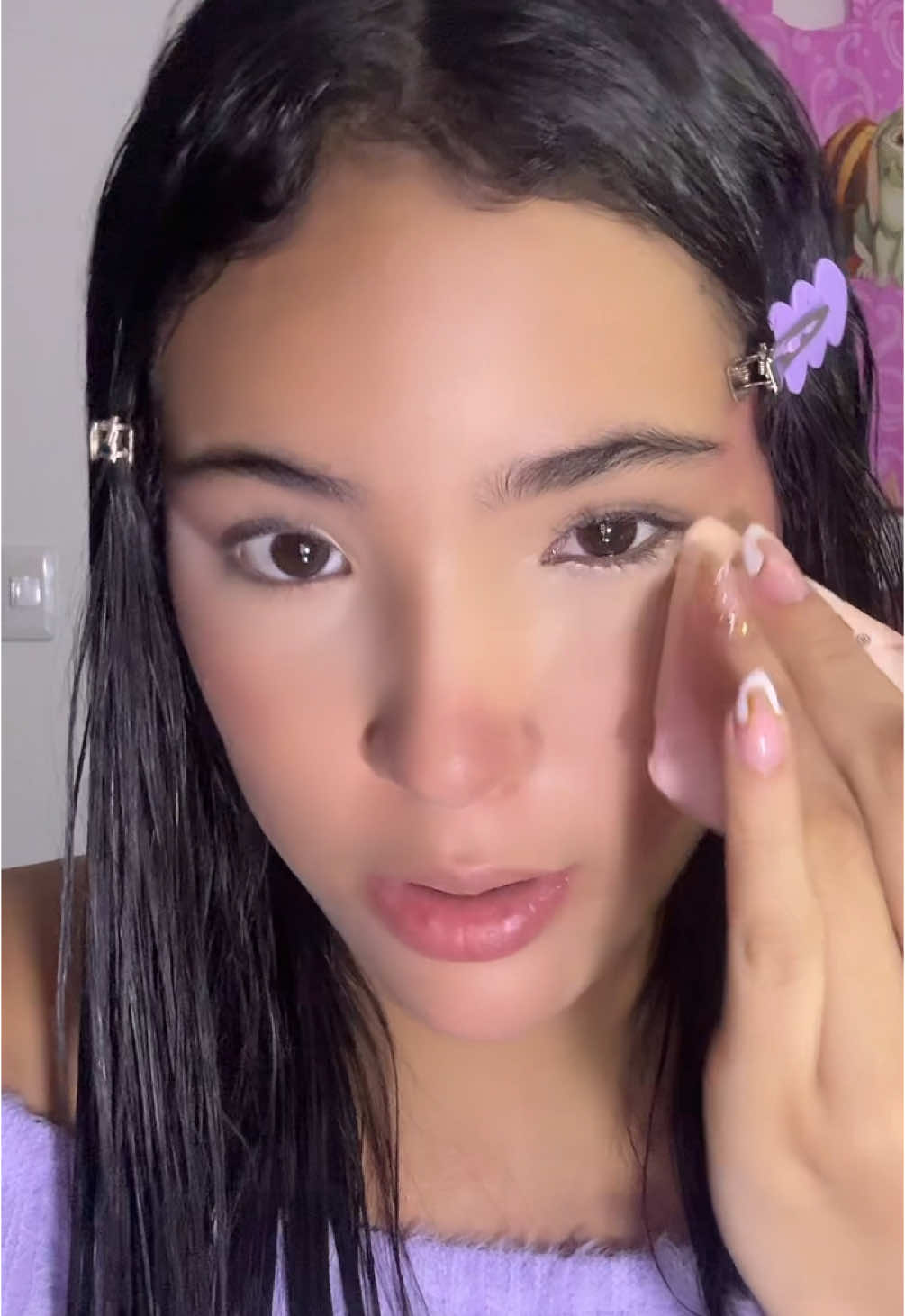 A post by @royli_flash on TikTok caption: Se me cortó el video , pero por ahí les muestro como quedé 😓