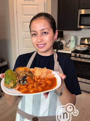A post by @mariajessica16 on TikTok caption: Ya extrañaba cocinar aquí en casita  #blog #cocina #cooking 