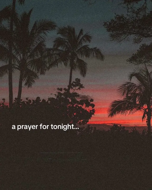 A post by @ on TikTok caption: #pray #bedtimeprayer #god #christian #fypシ 