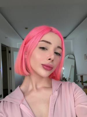 A post by @sera on TikTok caption: napıyosunuz saatlerii 
