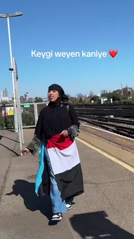 A post by @ugbaad612 on TikTok caption: #CapCut #somalitiktok #fyp #misslooboge #shiikhaalnimo💉❤🇾🇪🇸🇴 